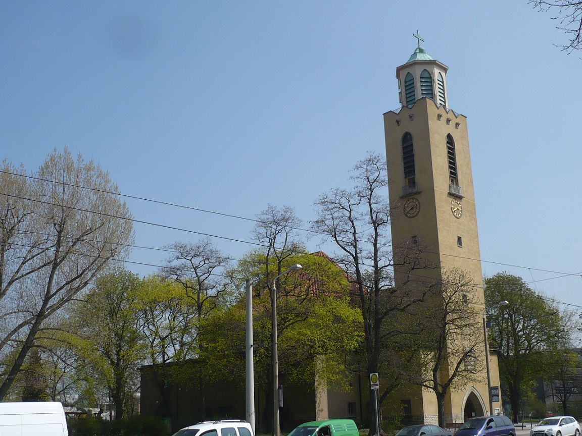 Lutherkirche _ Magdeburger Allee